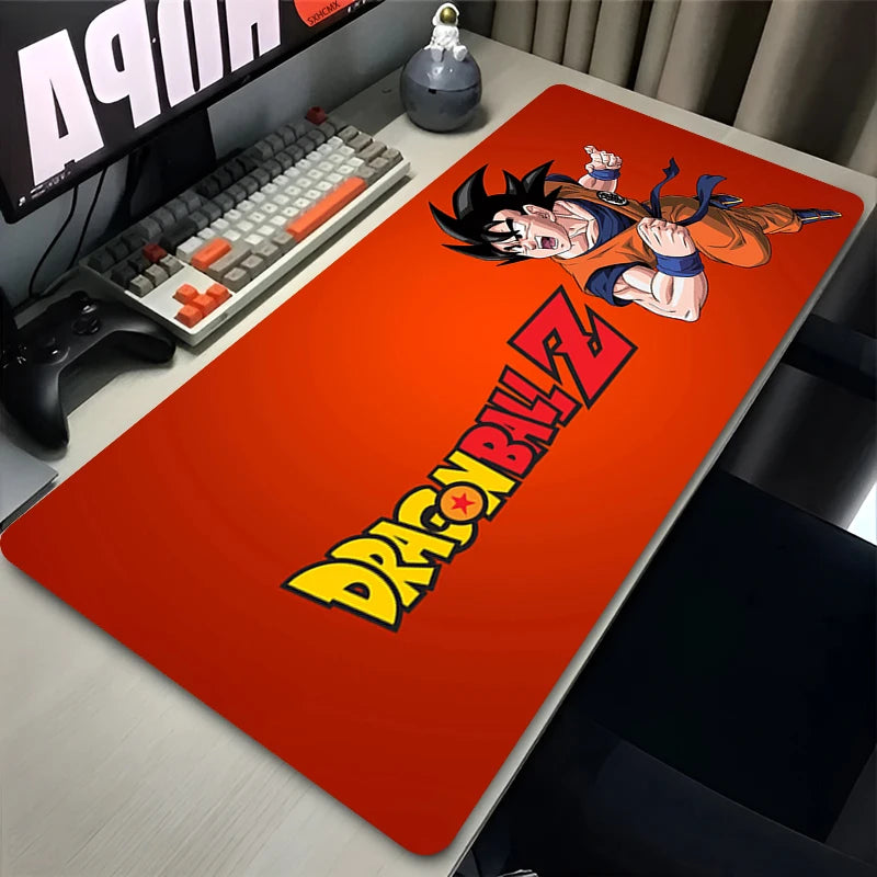 Tapis de Souris Dragon Ball - Son Goku sur Fond Rouge