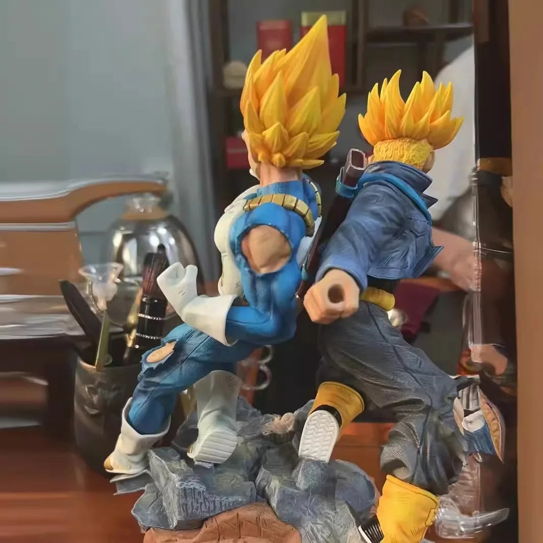 Figurine Dragon Ball - Vegeta contre Trunks
