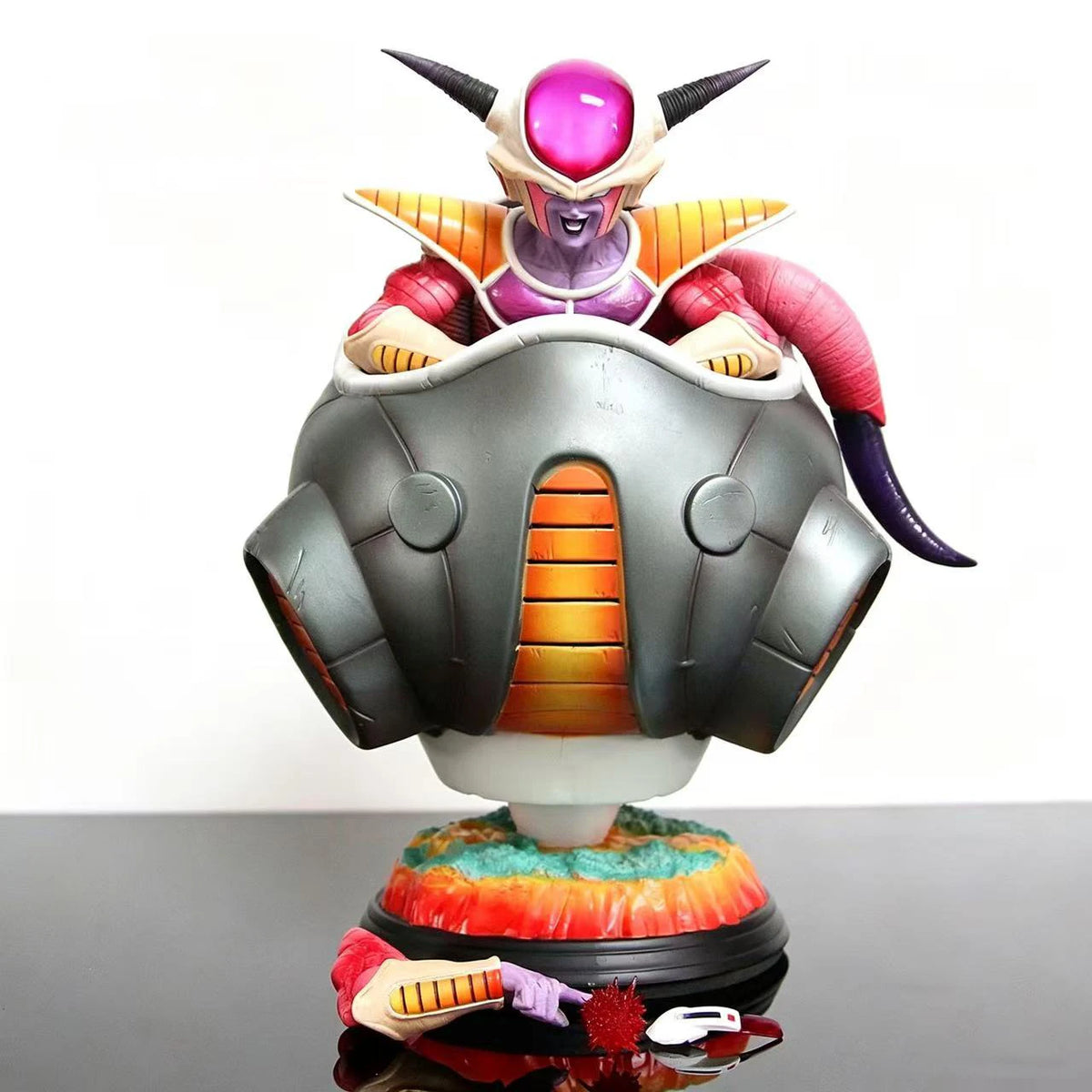 Figurine Dragon Ball - Freezer dans son Vaisseau