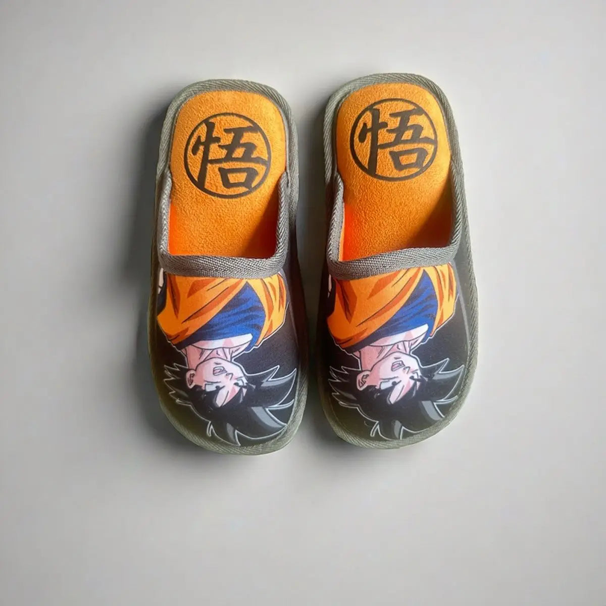 Pantoufle Dragon Ball - Son Goku à Semelle Épaisse